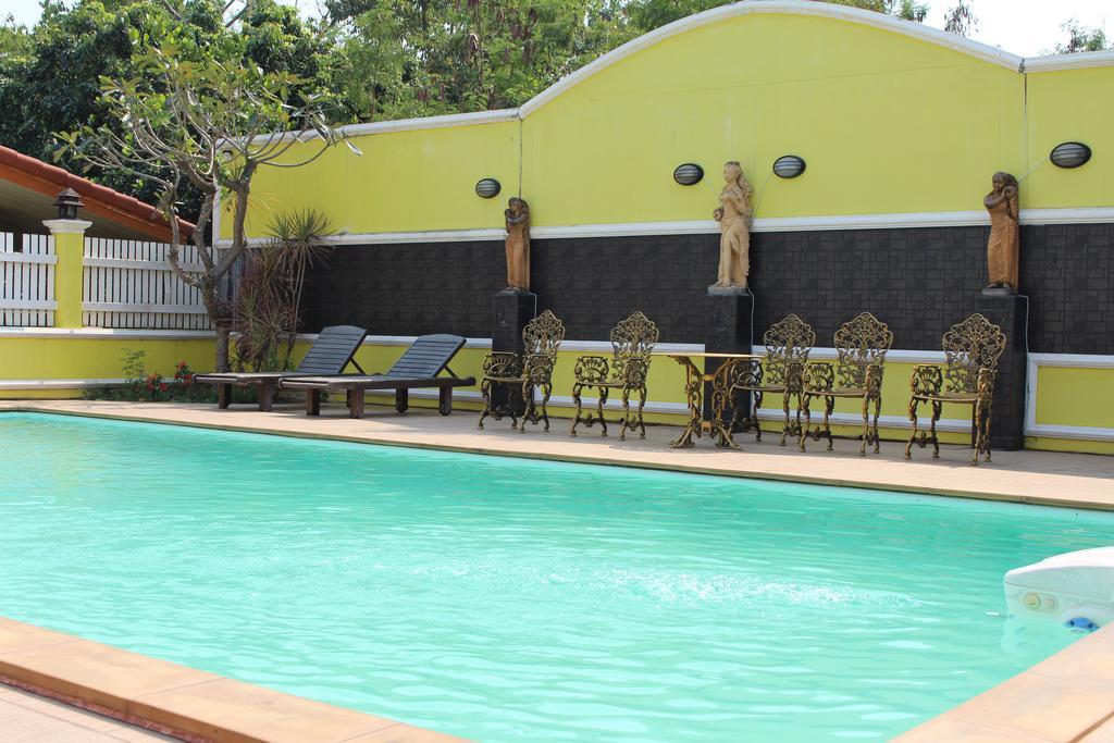 Saengthong Resort Chiangmai Chiang Mai Bagian luar foto