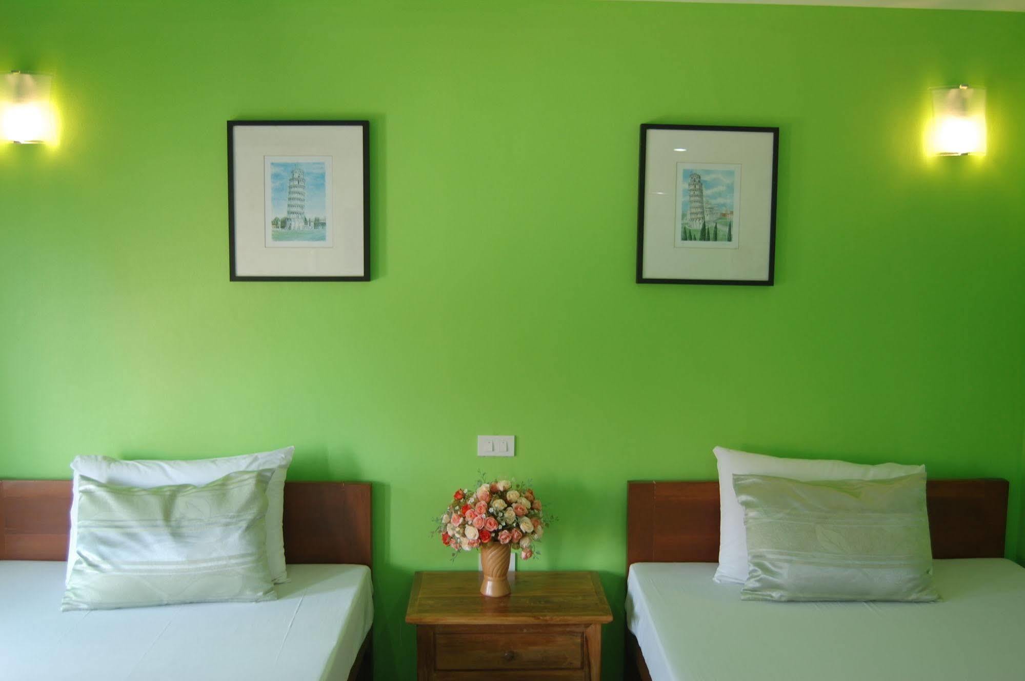 Saengthong Resort Chiangmai Chiang Mai Bagian luar foto
